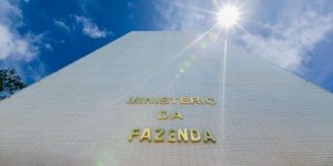 IOF mais uma vez, o ajuste fiscal recai sobre o contribuinte