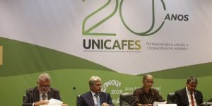 Acordo quer incentivar exportações da agricultura familiar e de cooperativas